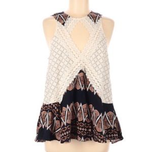 New! Melrose and Market Lace detail top
